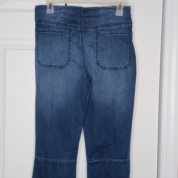 Suzanne Betro Denim Lorne Pull On Flare Jeans NWT Sz 8 - Picture 6 of 11
